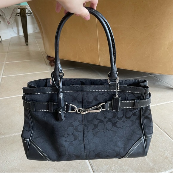 Coach Handbags - BLACK COACH PURSE